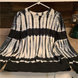 Who What Wear tie dye sweatshirt Sz L